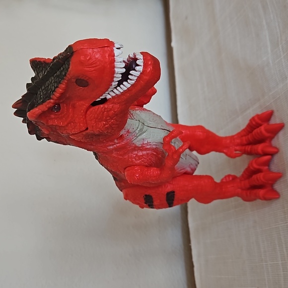 T-Rex Large Electric and Sound Dinosaur - Picture 3 of 8